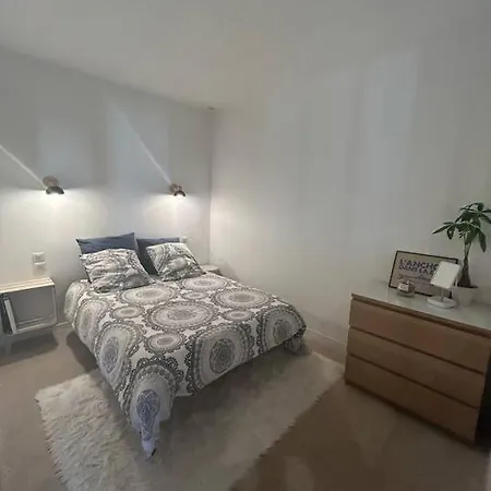 Apartment Setois Style, Charm And Comfort