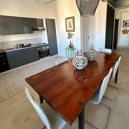 Setois Style, Charm And Comfort Apartment