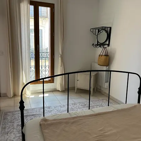 Apartment Setois Style, Charm And Comfort